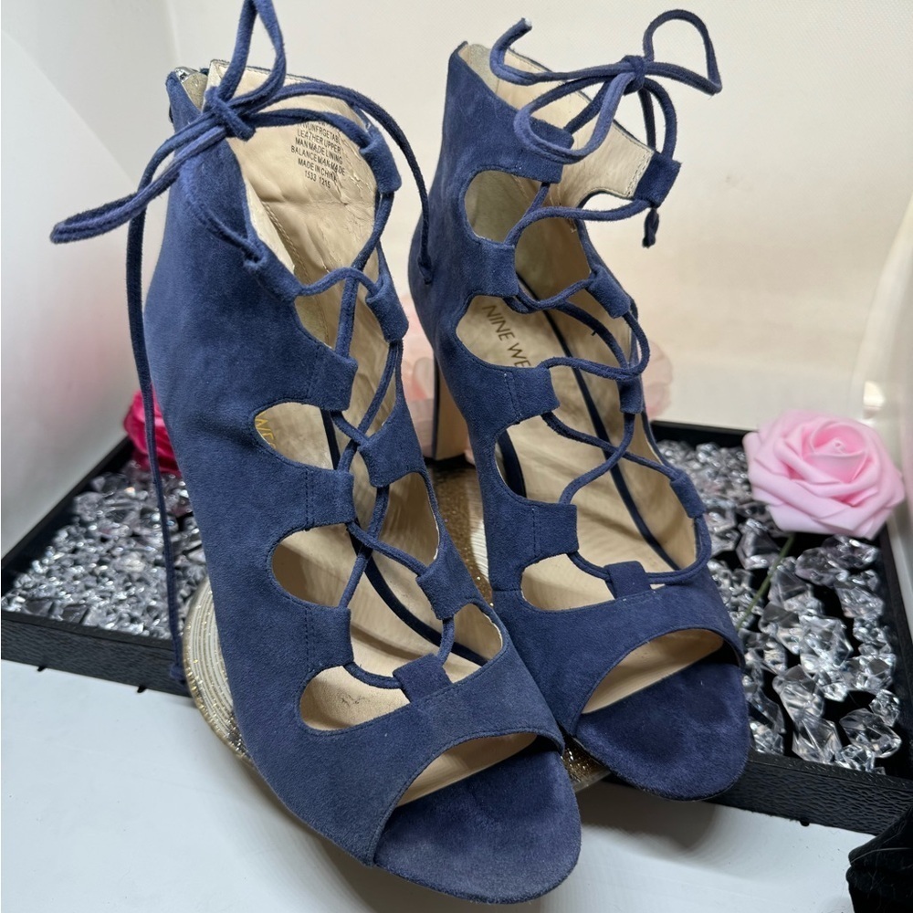 Nine West Blue Suede Pump Size 8
